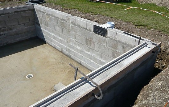 Construire Un Local Technique Pour Piscine En Parpaing